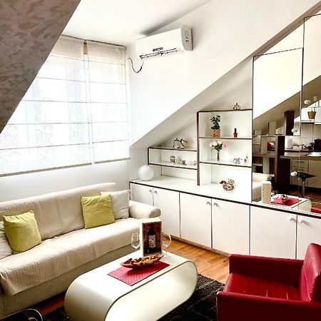 Triangle City Apartment 1 ベオグラード エクステリア 写真